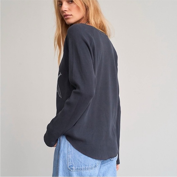 Daydreamer Black Long Sleeve Tee - Picture 2 of 7